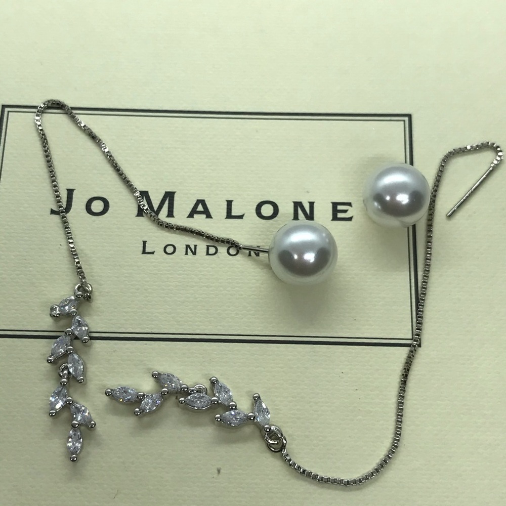 🌟 Sterling Silver Pearl Long Earrings - Picture 4 of 4